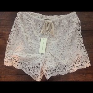 Ivory drawstring lace shorts